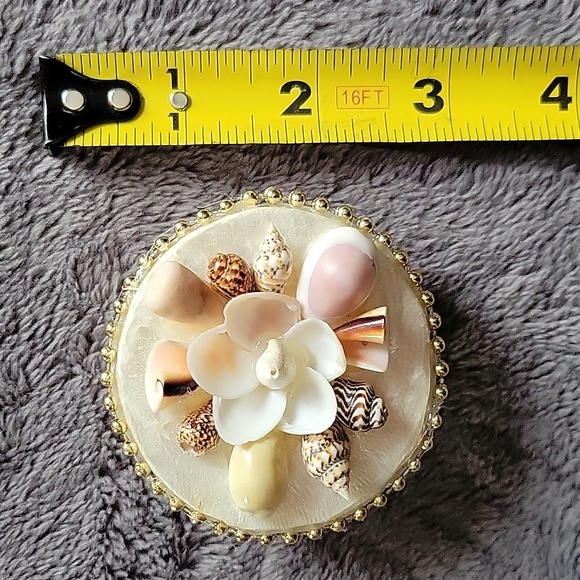 New Philippine Handmade Capiz (Windowpane Oyster) Trinket Box - Picture 2 of 7